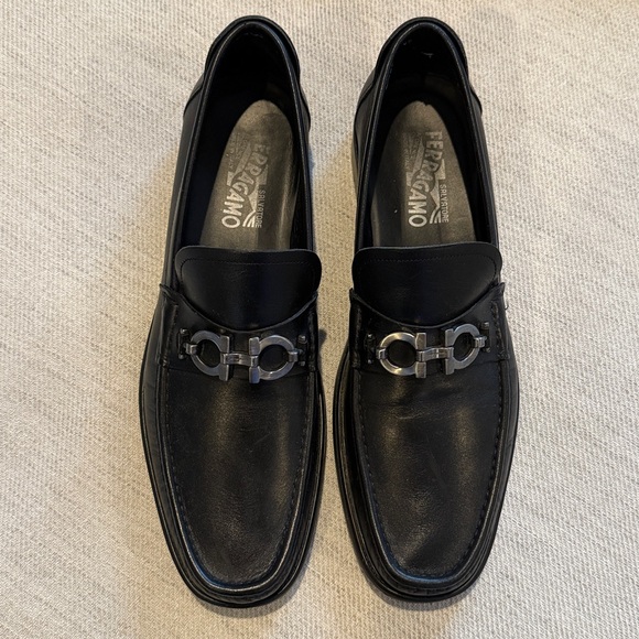 Salvatore Ferragamo Men\'s Elegant Black Loafers size 11.5 main image 11